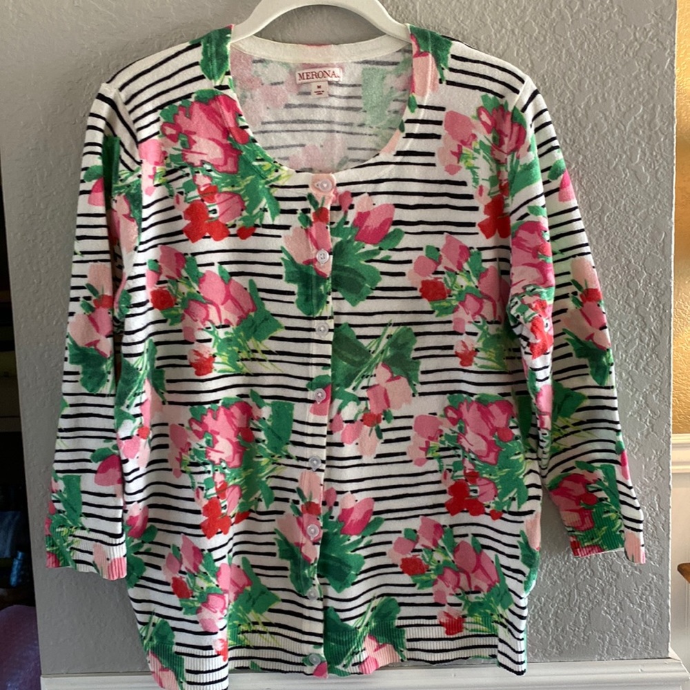 Ladies cardigan sweater size M (generous) Color- black,pink,green,white.
